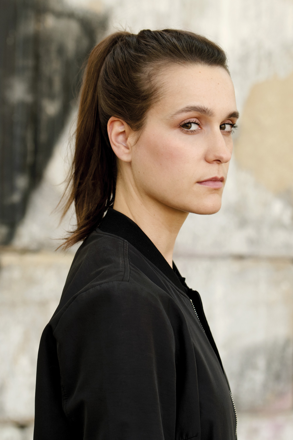 Flora Pauer - French Flora Pauer - French